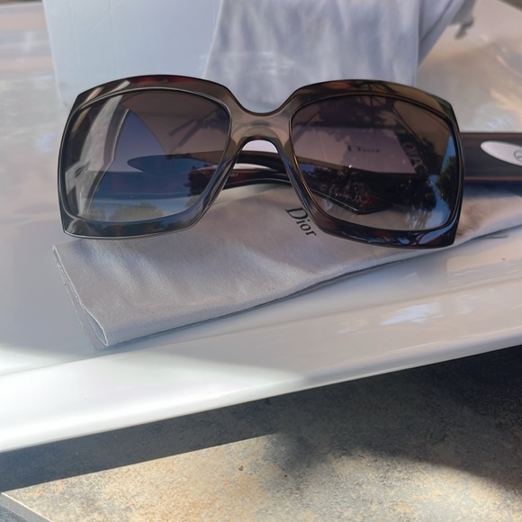 DIOR SUNGLASSES - Picture 6 of 12